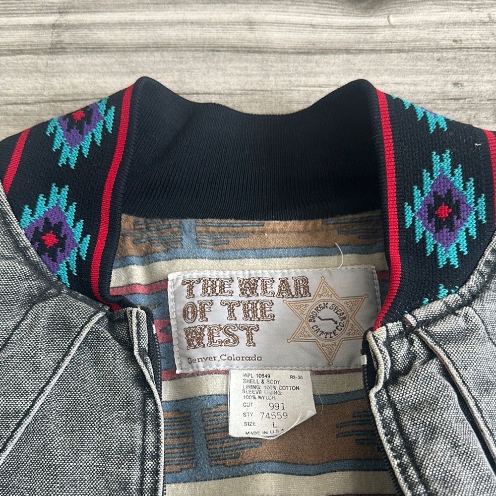 Gray Bomber Jacket With Patterned Trim - image 3